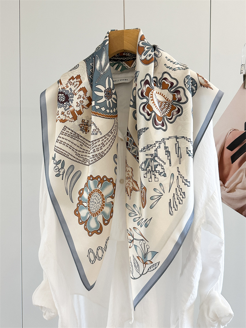 Bandana Wanita Motif Kuda 90CM - Travel Accessories To Gift ulasan dan harga